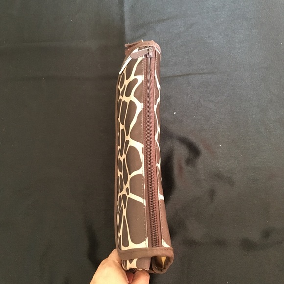 BABY DIAPER CHANGING WALLET - Picture 5 of 6